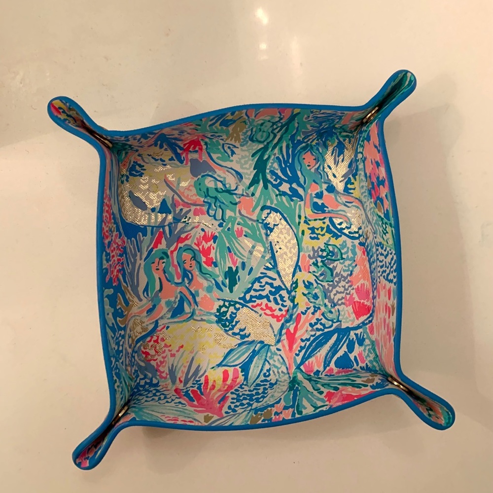 Lily Pulitzer dish